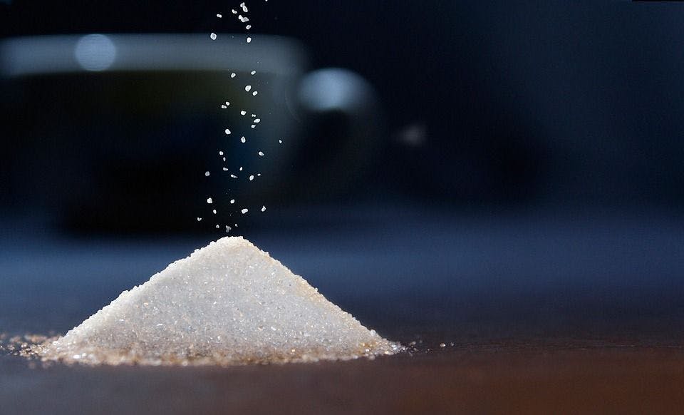 Put simply, artificial sweeteners are sugar alternatives that contain low or no calories.